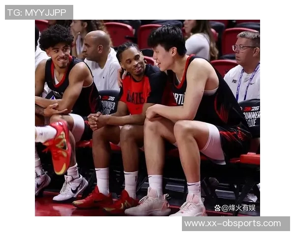 浓眉称赞锡安替补出战策略有效展现实力助鹈鹕提升表现